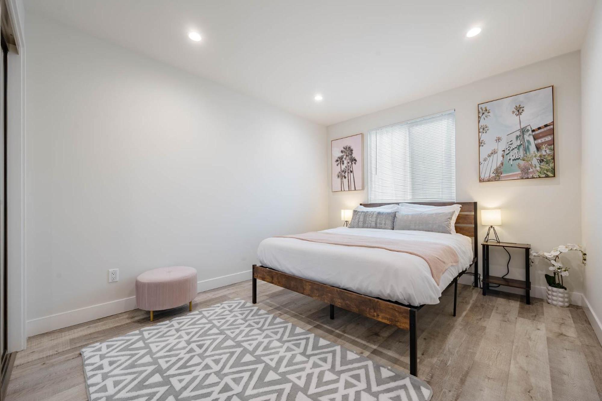 Modern Noho Gem 5ms 4rm Universal Apartment *